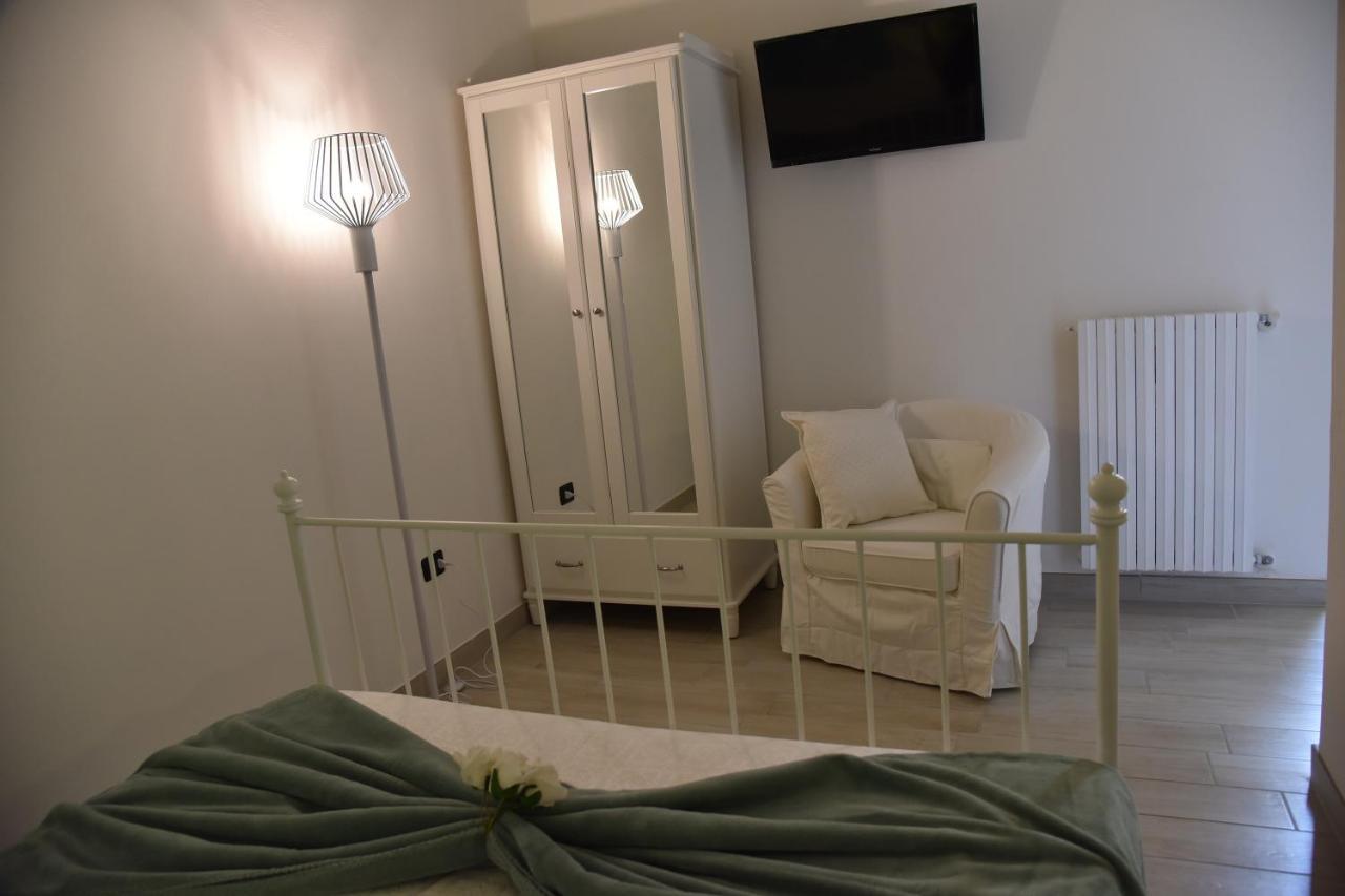 Bed and Breakfast Ai Raggi Di Sole Lecce Exterior foto