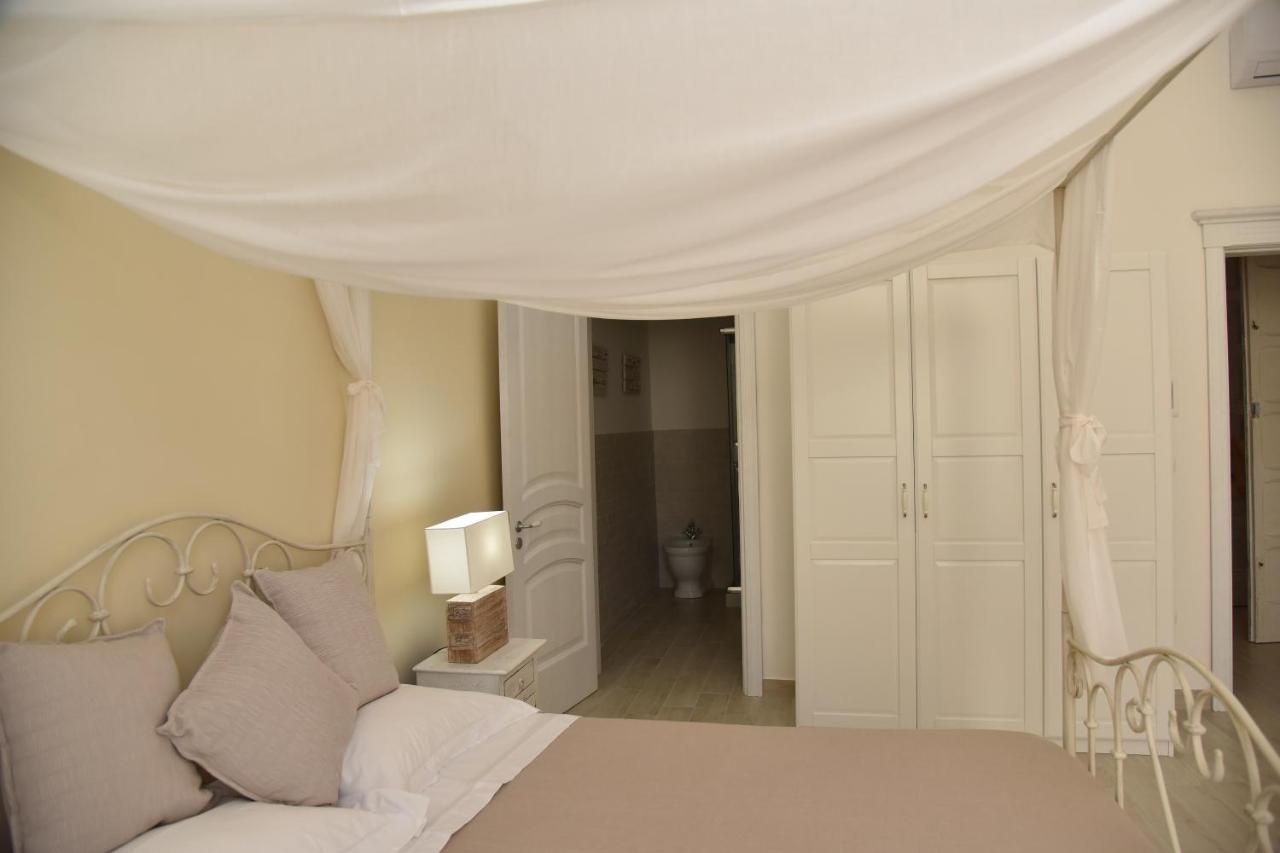 Bed and Breakfast Ai Raggi Di Sole Lecce Exterior foto