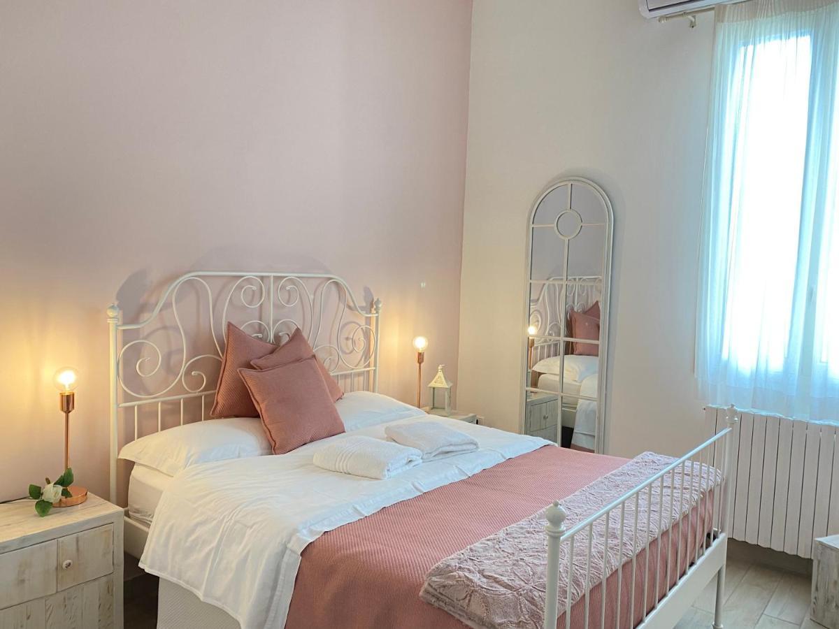 Bed and Breakfast Ai Raggi Di Sole Lecce Exterior foto