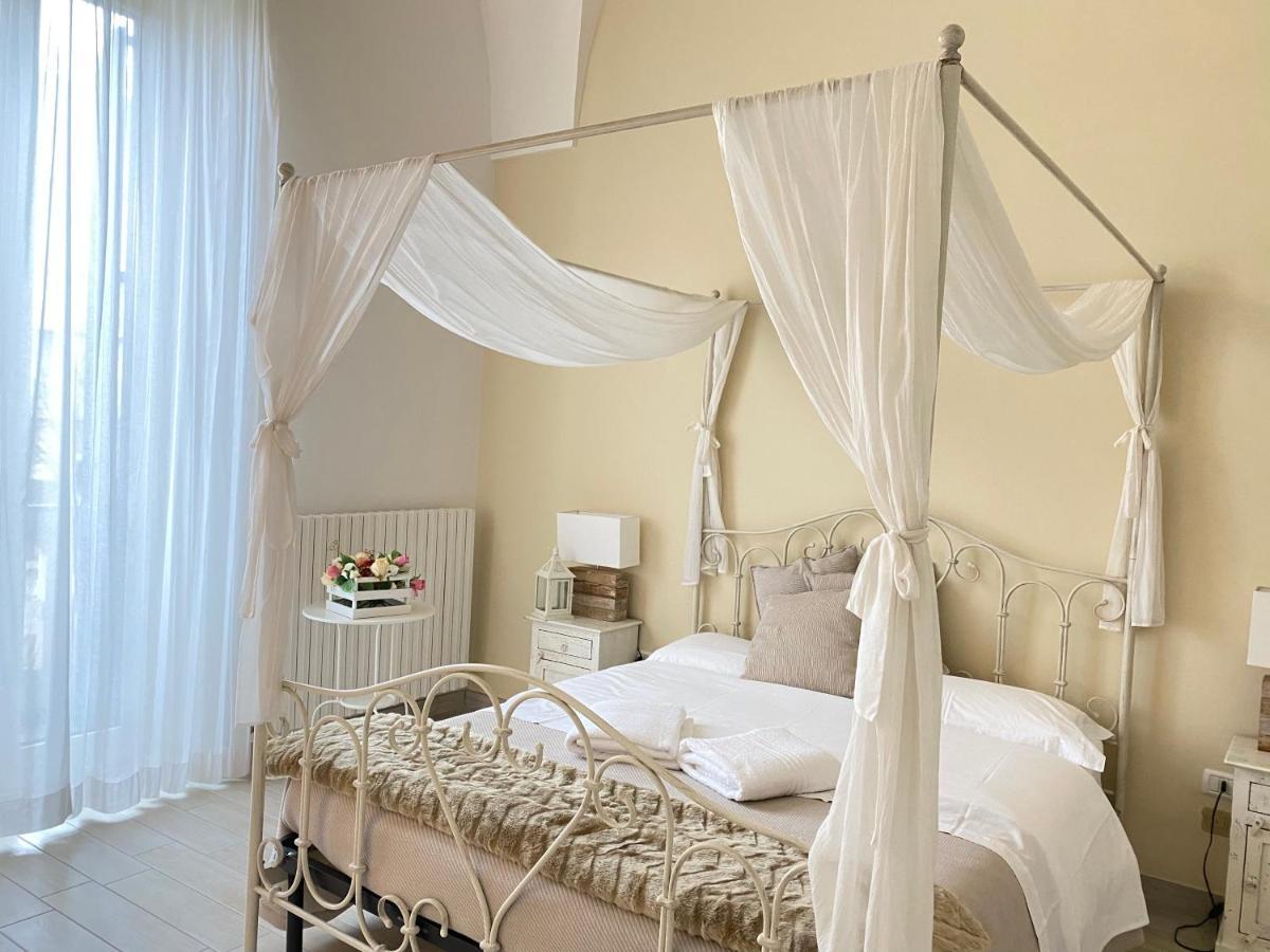 Bed and Breakfast Ai Raggi Di Sole Lecce Exterior foto