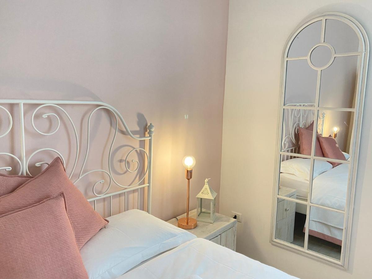 Bed and Breakfast Ai Raggi Di Sole Lecce Exterior foto